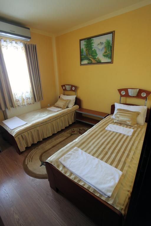 Villa Atina Stara Pazova Exterior photo